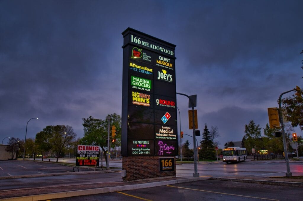 Retail Stores and Shopping Centers - IDM Signs & Graphics